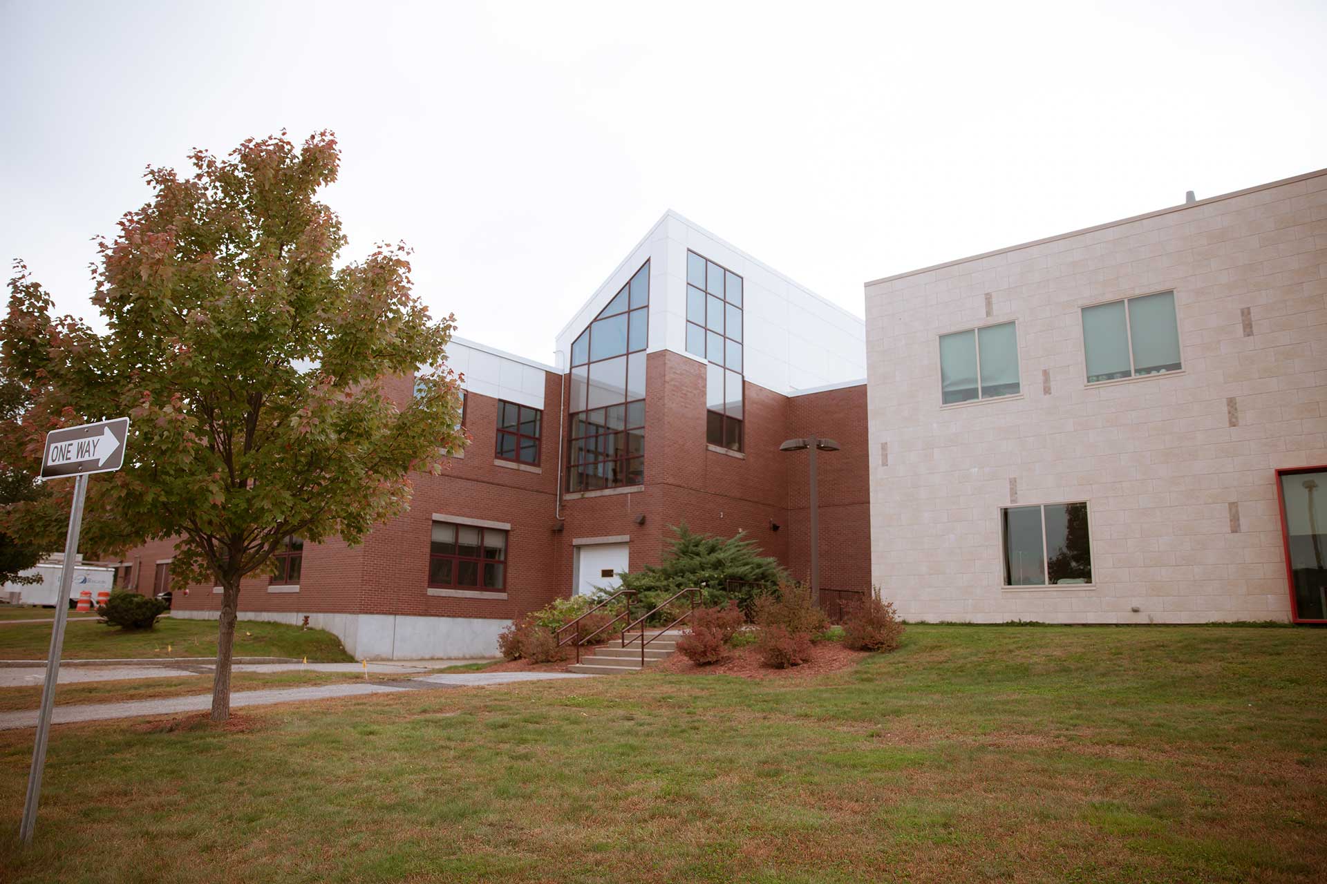 LRCC-exterior-1-1920 LRCC Nursing & Technology Building